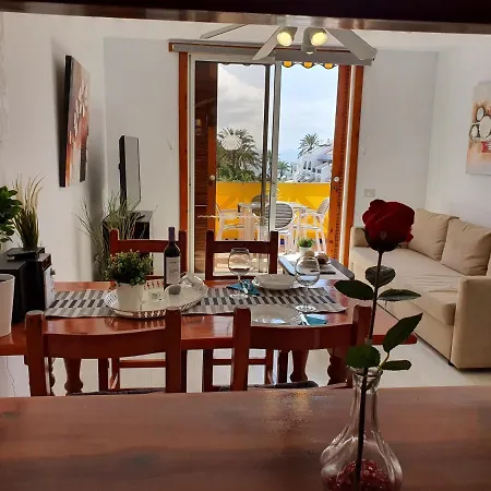 Duplex Close To Sea And Beach With Heated Pool, Wifi, Balcony With Seaview, No 2 Playa de las Américas