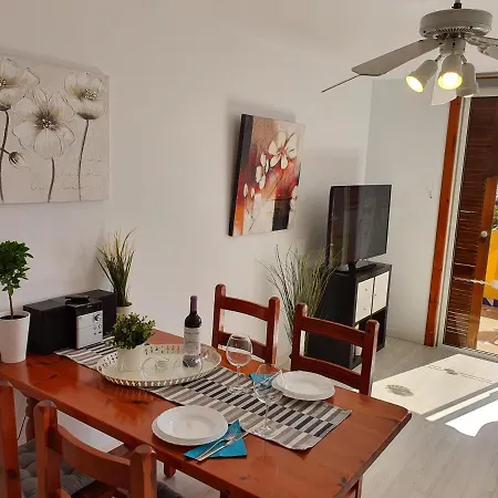 Duplex Close To Sea And Beach With Heated Pool, Wifi, Balcony With Seaview, No 2 Playa de las Américas
