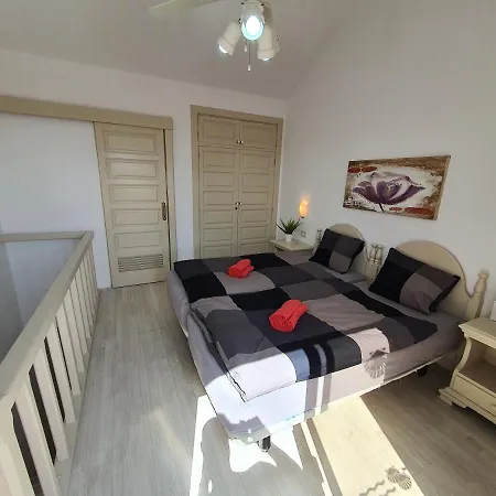 Duplex Close To Sea And Beach With Heated Pool, Wifi, Balcony With Seaview, No 2
