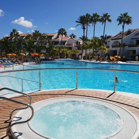 Duplex Close To Sea And Beach With Heated Pool, Wifi, Balcony With Seaview, No 2 *