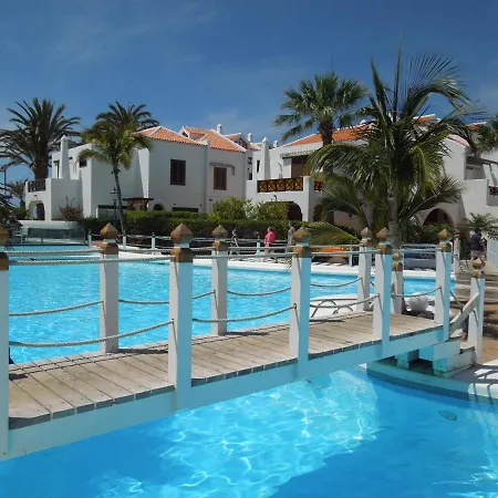 公寓 Duplex Close To Sea And Beach With Heated Pool, Wifi, Balcony With Seaview, No 2