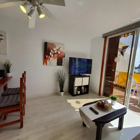 Duplex Close To Sea And Beach With Heated Pool, Wifi, Balcony With Seaview, No 2 公寓